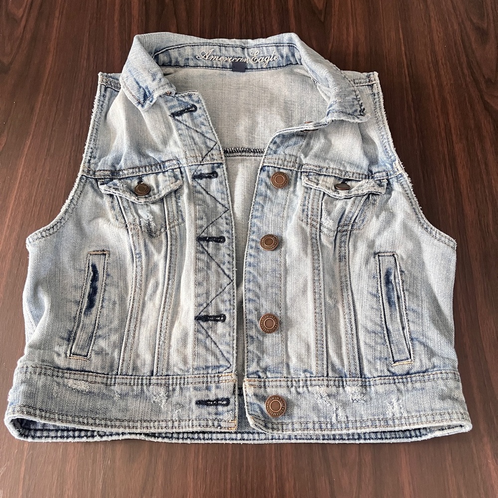 American Eagle Outfitters Light Blue Denim Vest